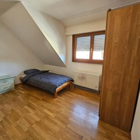 Apartmán Mobilierte Monteuerswohnungen Mit 6 Betten Stuttgart, Boeblingen, Reutlingen, Waldenbuch - Gaiern1