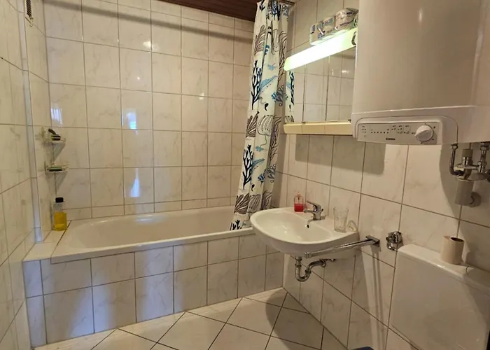 Daire Mobilierte Mit 6 Betten Stuttgart, Boeblingen, Reutlingen,