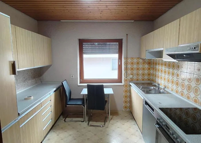 Mobilierte Mit 6 Betten Stuttgart, Boeblingen, Reutlingen, *